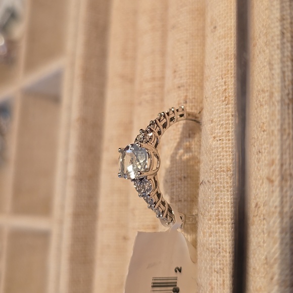 10KW GOLD GENUINE AQUAMARINE  & DIAMOND RING SIZE 7 - Picture 9 of 16